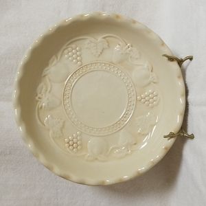 Ceramic pie dish